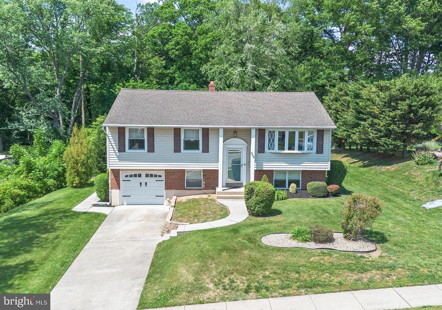 2404 Weir Road, Aston