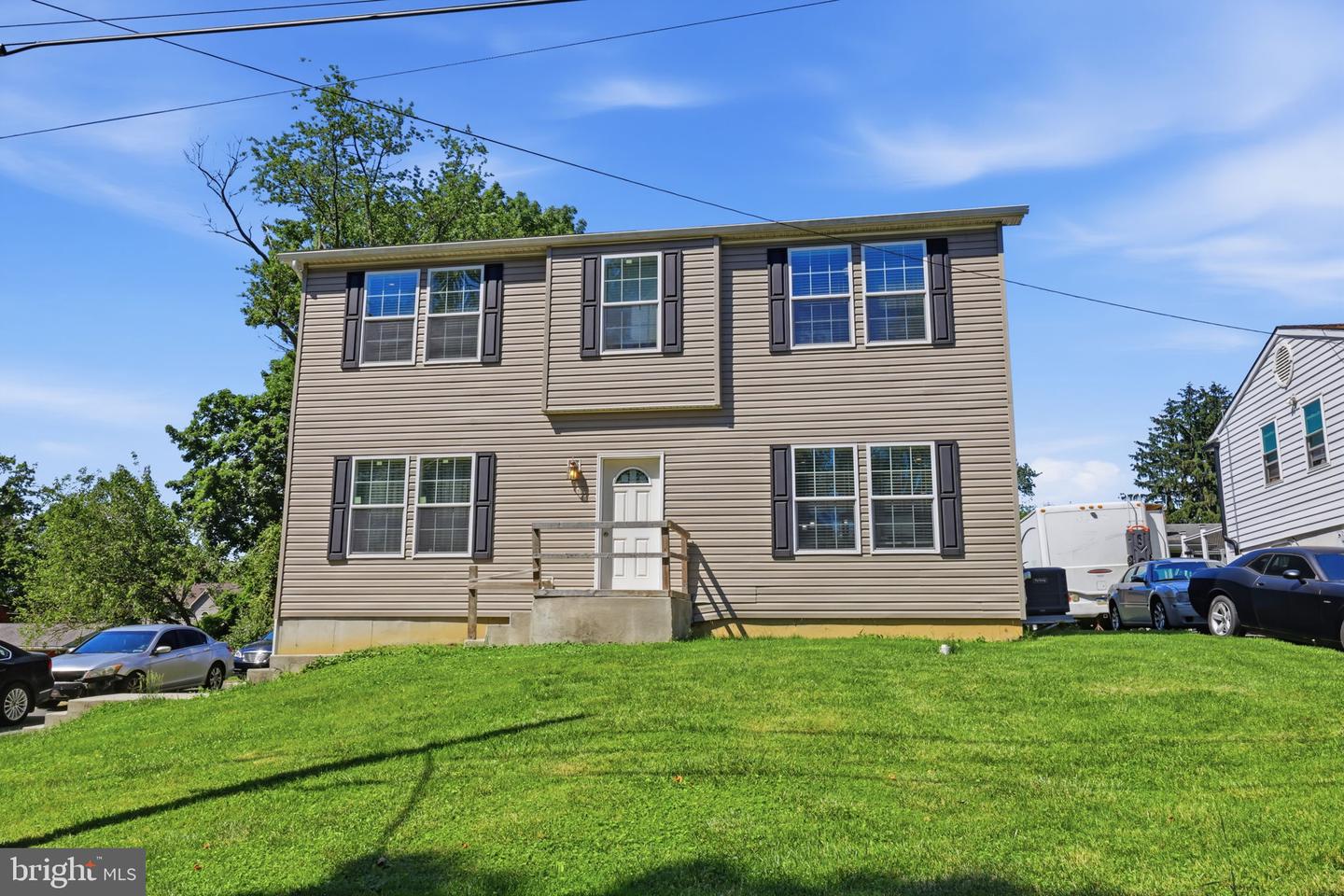 2334 Douglas Ave