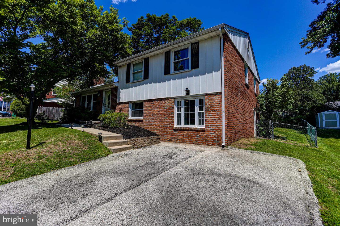 125 W Thomson Avenue, Springfield