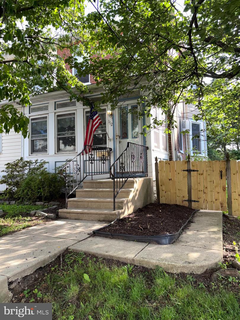 112 E Cooke Avenue
