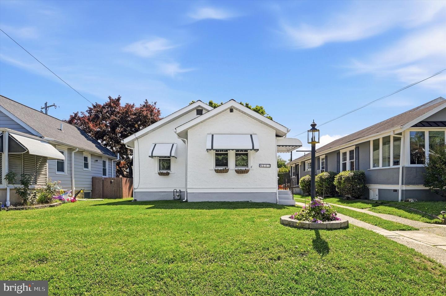 103 W Forrestview Road, Brookhaven