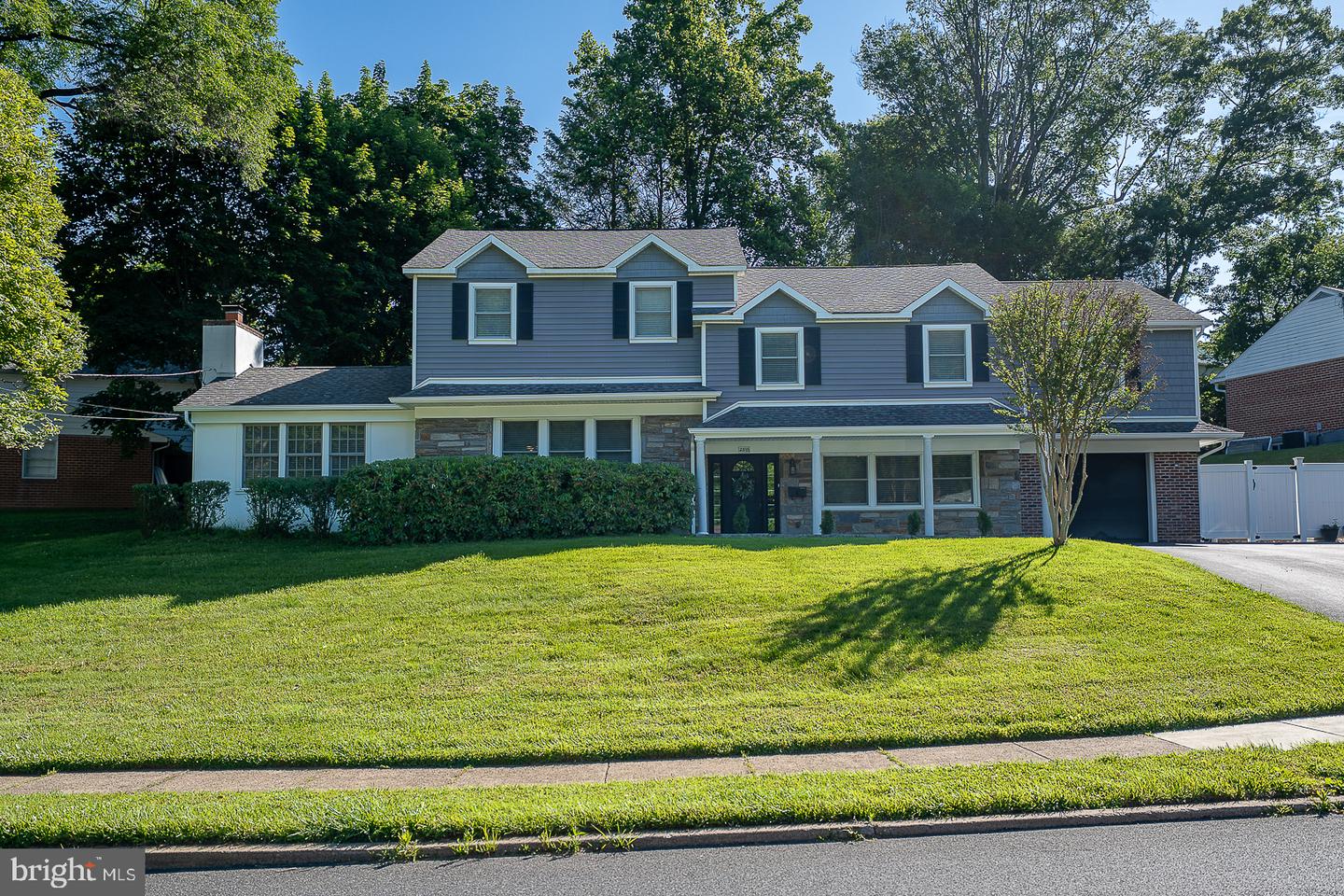 2515 Parke Lane
