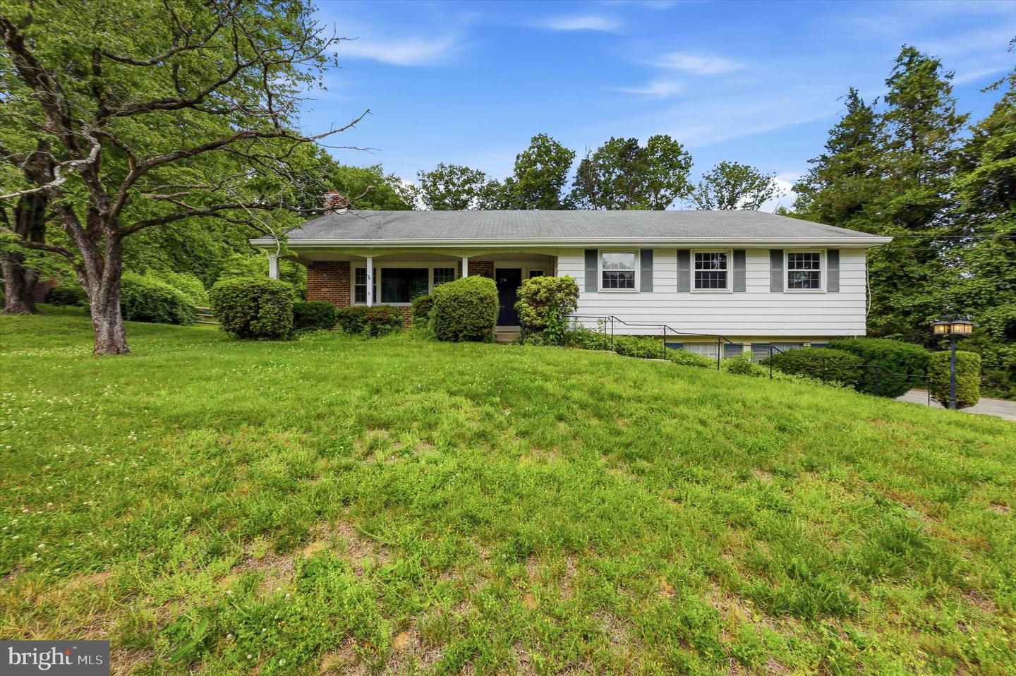 118 Deerfield Road, Broomall