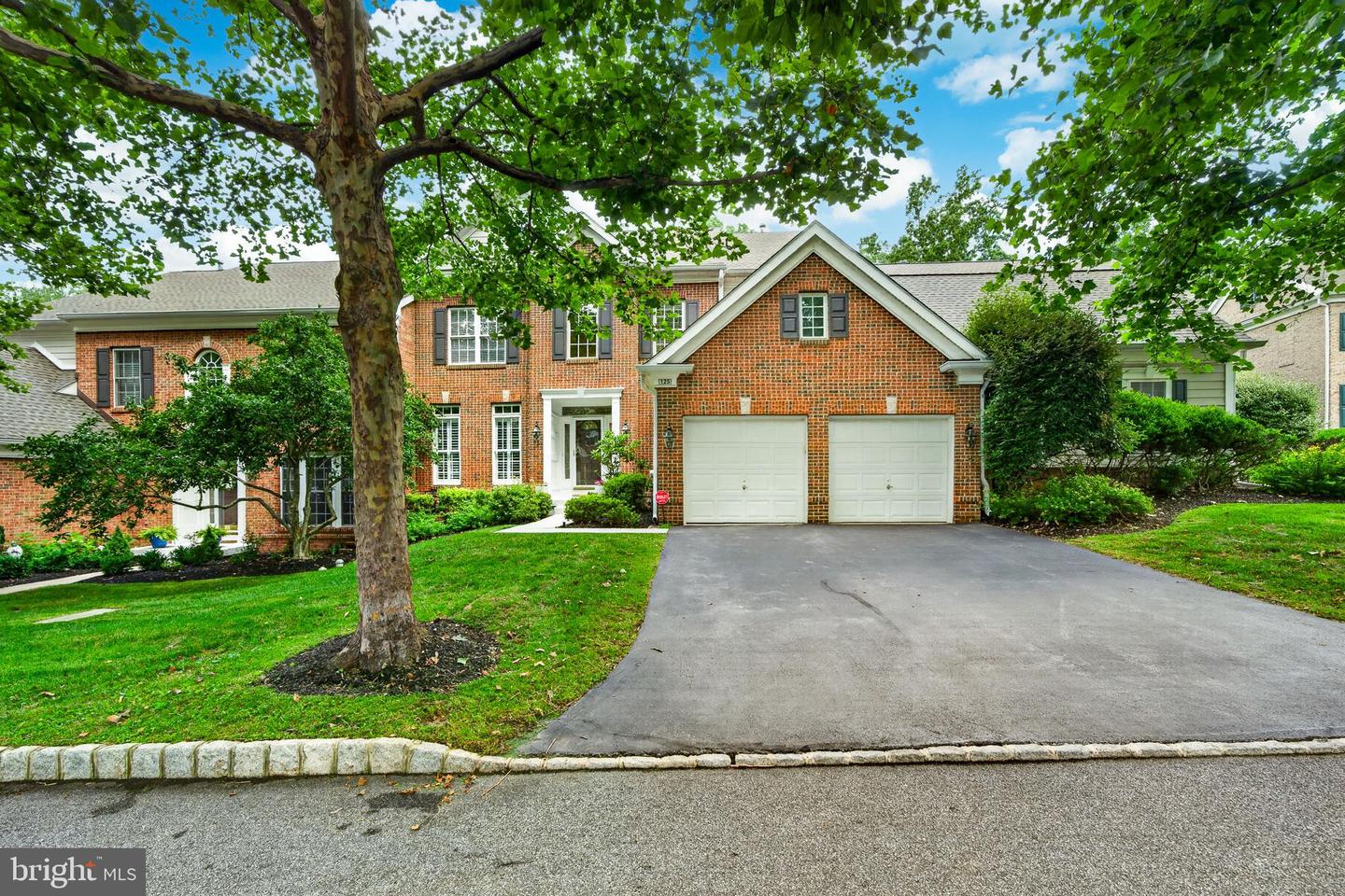 125 Camelot Lane