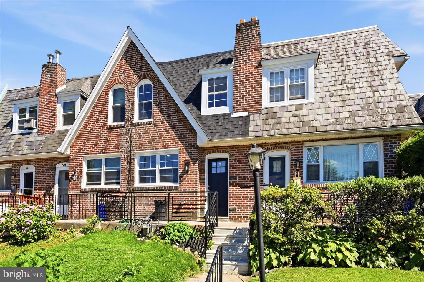 247 N Linden Avenue