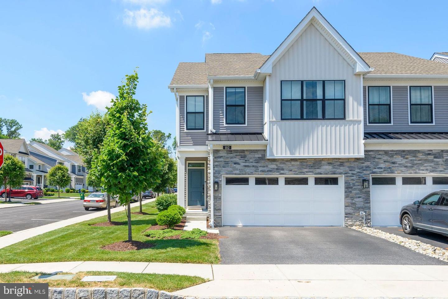 102 Segel Drive