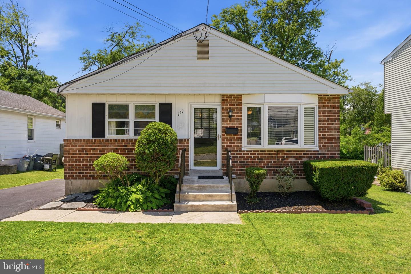 905 Amosland Road