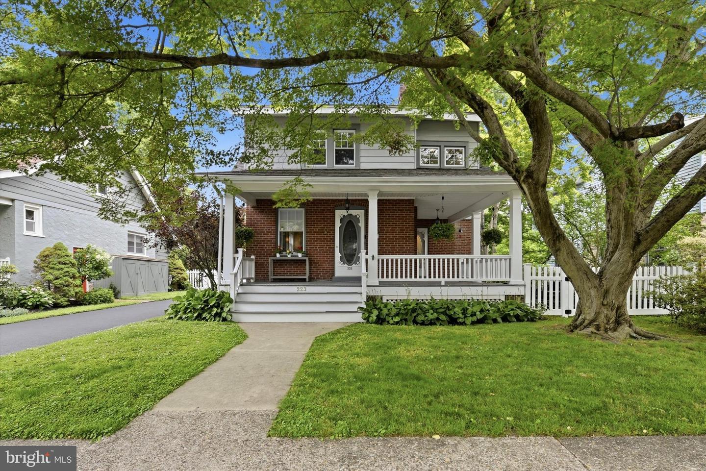 223 E Second Street