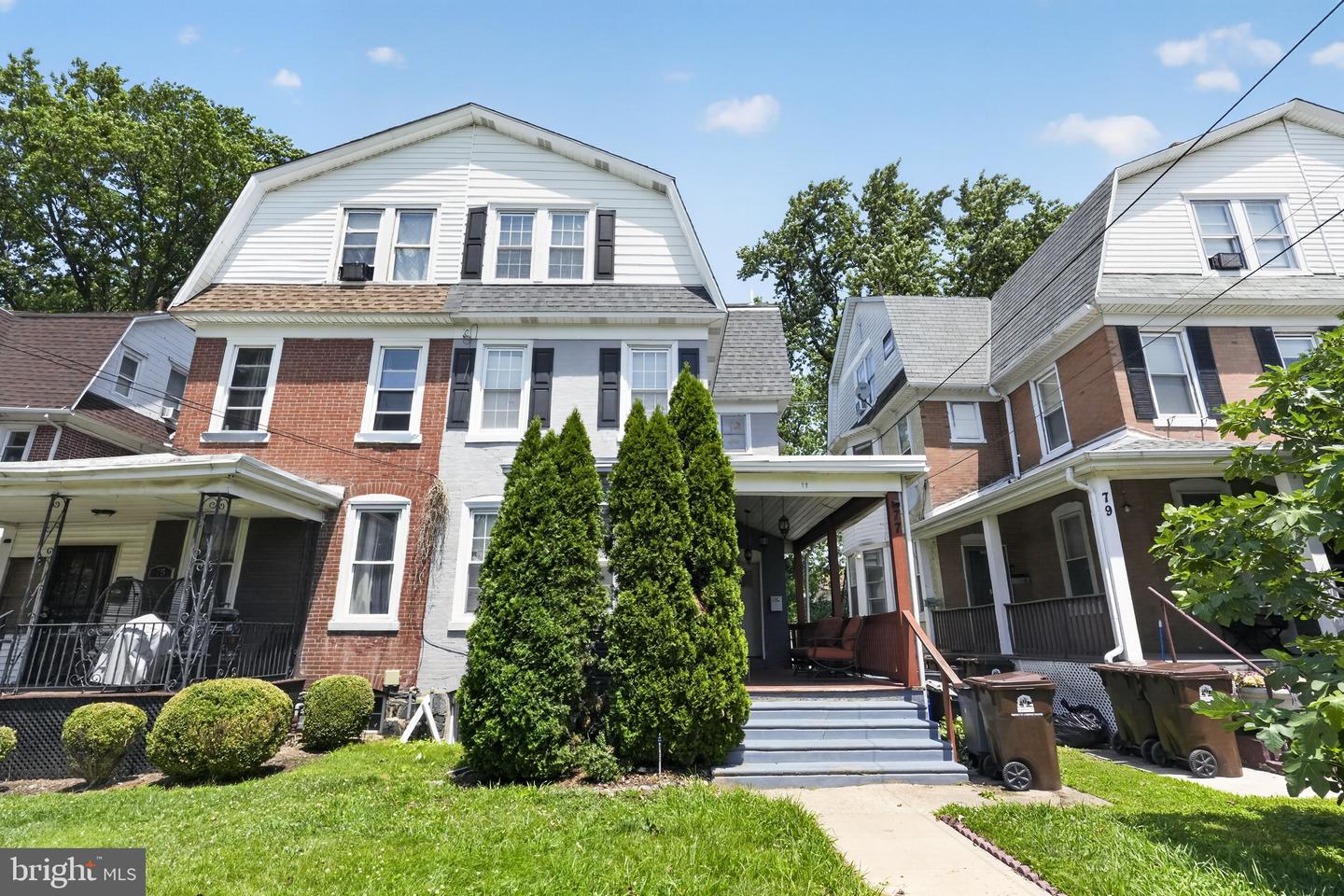 77 E La Crosse Ave