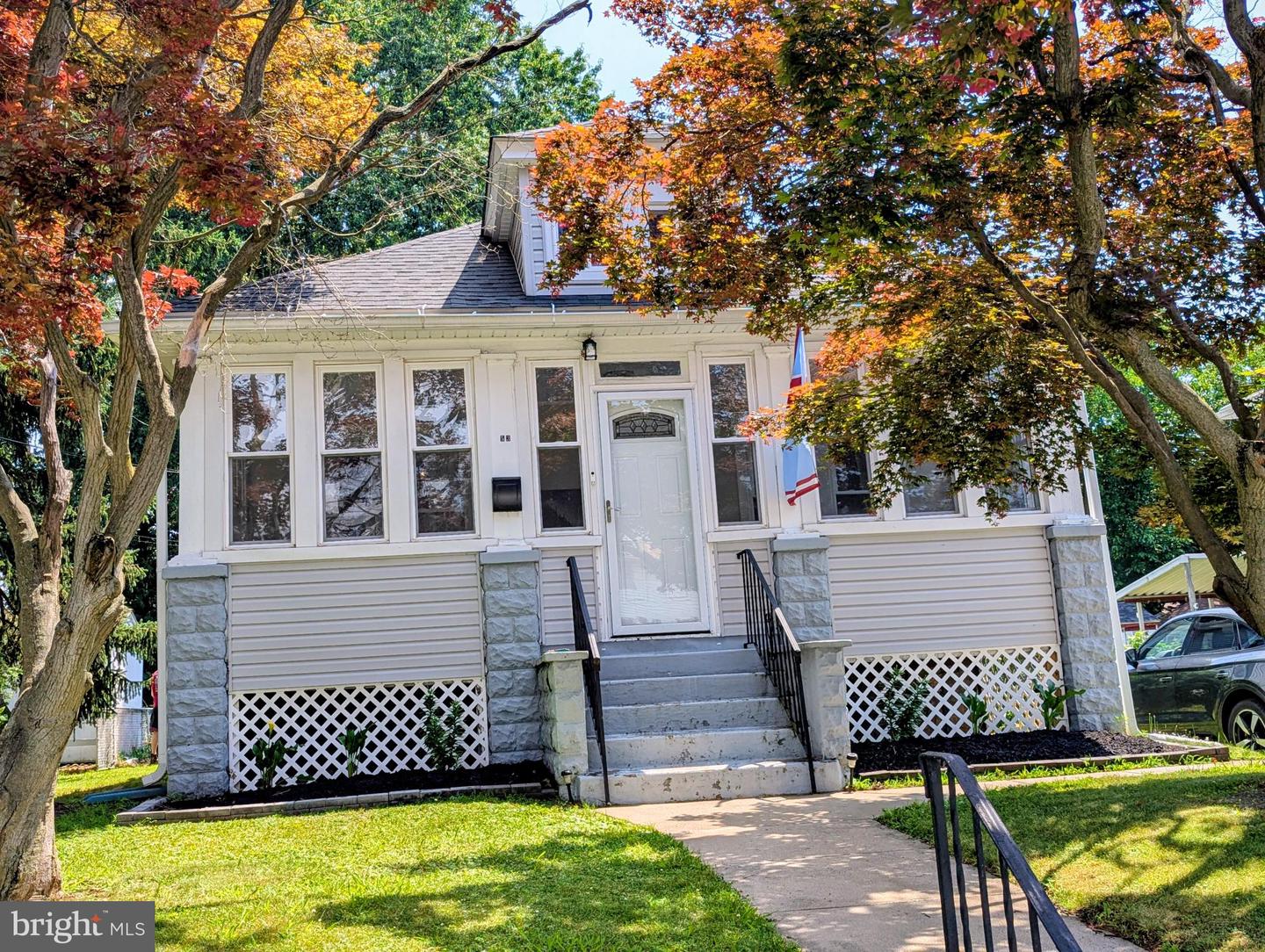 53 E Chelton Road