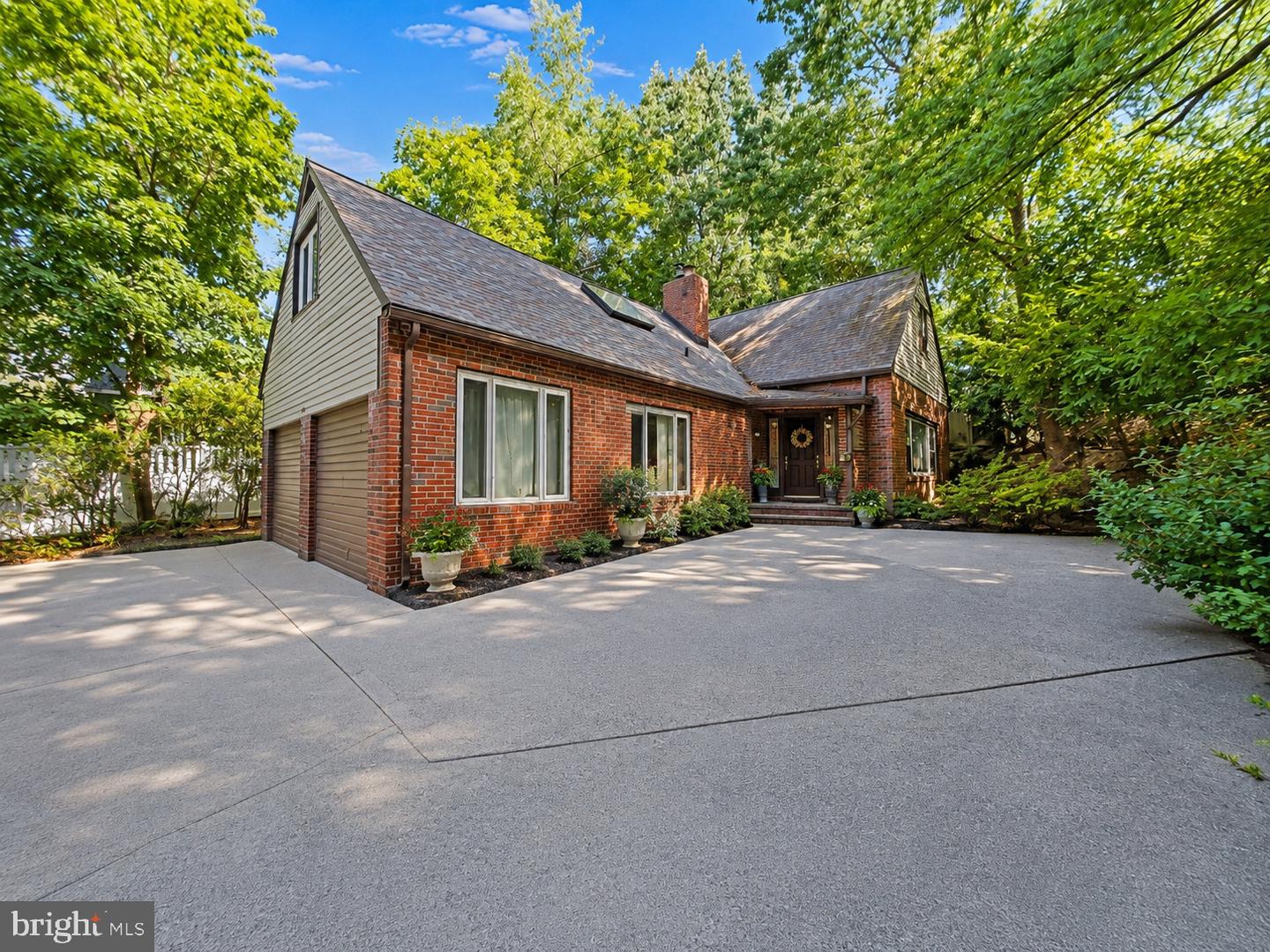 1746 Green Valley Road