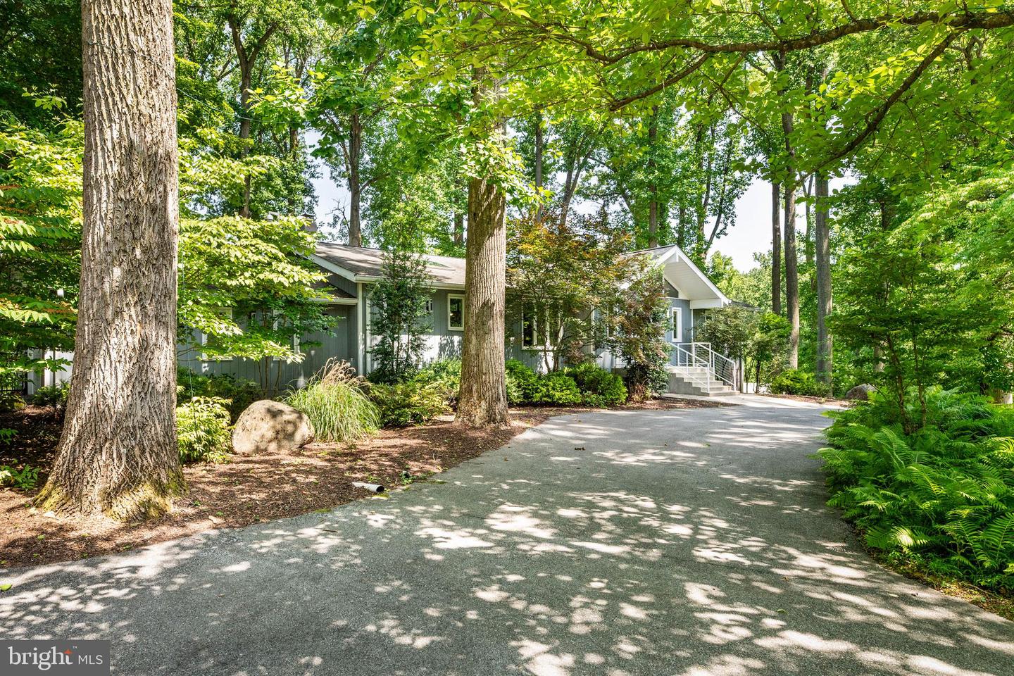 5 Martins Circle