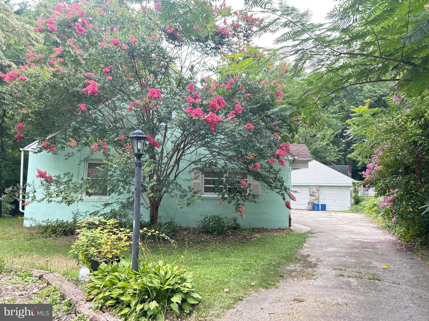 30 S Elmwood Avenue, Glenolden
