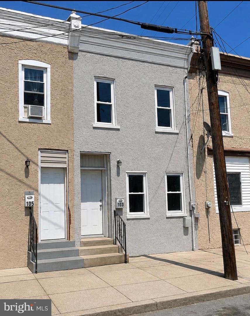 103 Thurlow Street #306