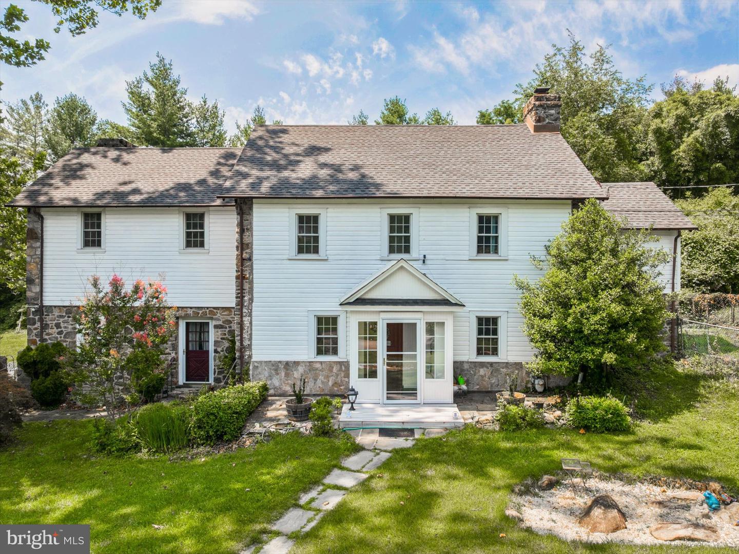230 Sproul Road