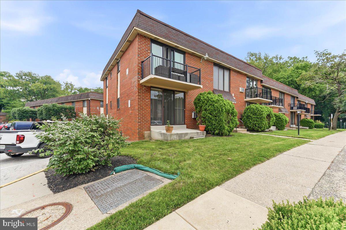 100. #d 9 E Glenolden Ave Avenue #d-9