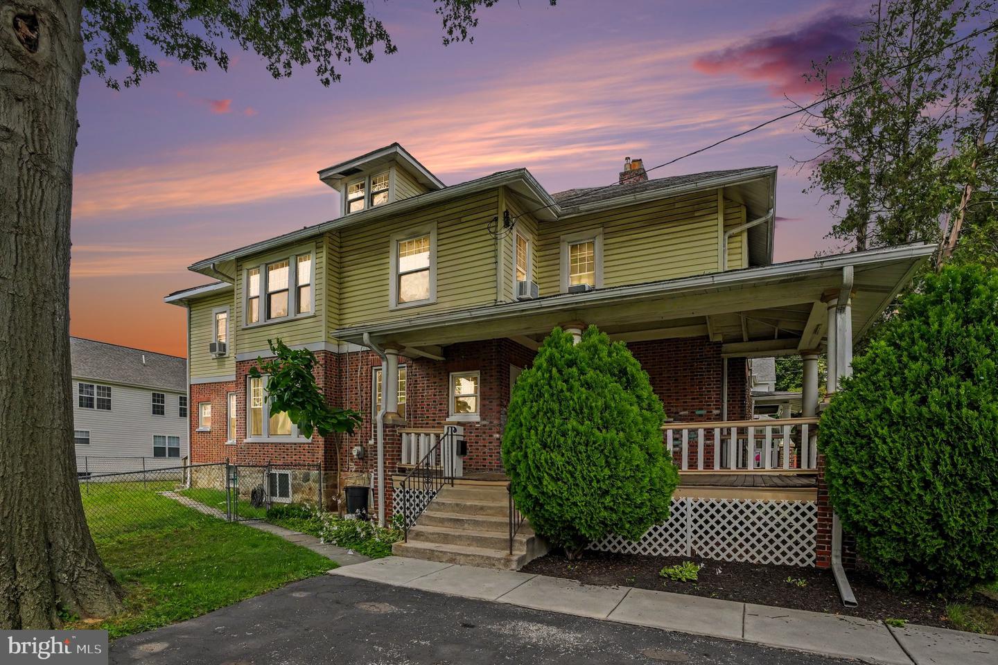 210 E Winona Avenue, Norwood