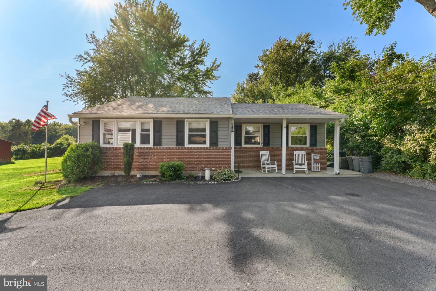 1748 Larkin Road