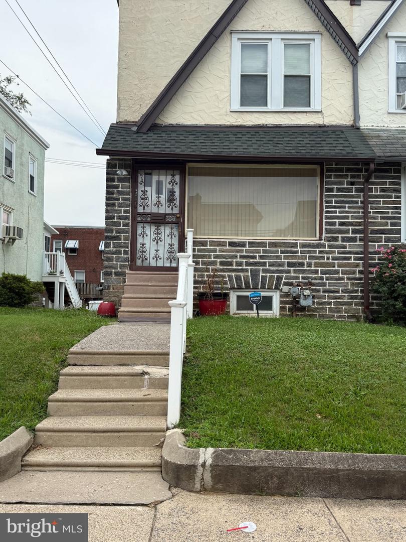 838 Bullock Avenue