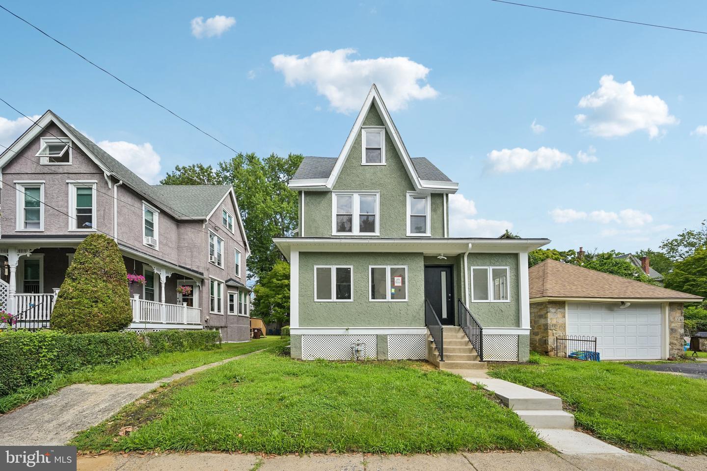 45 W Essex Avenue