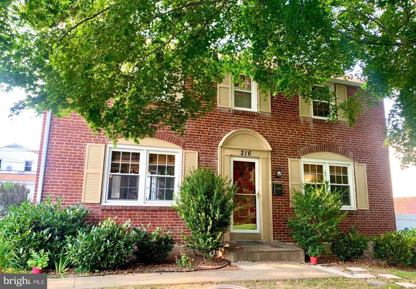 216 Wickford Road