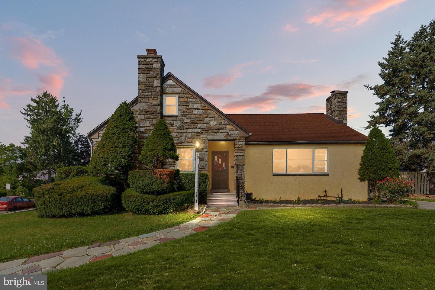 601 Fairview Road, Woodlyn