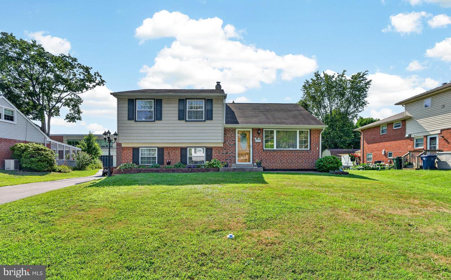 622 School Lane