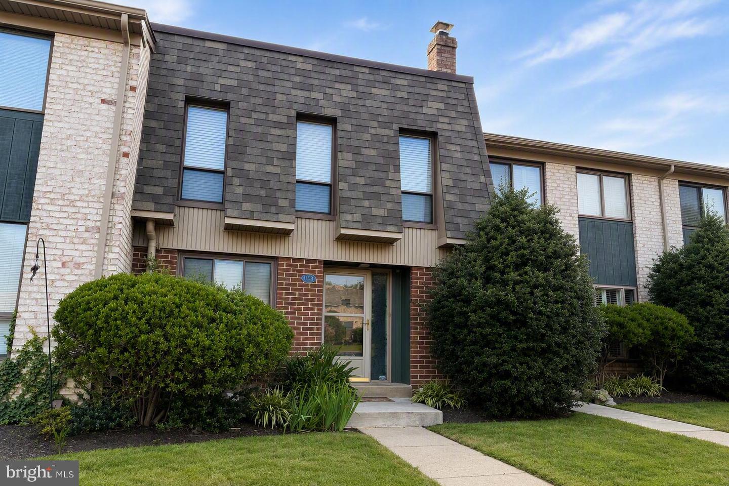 1139 Putnam Boulevard #23