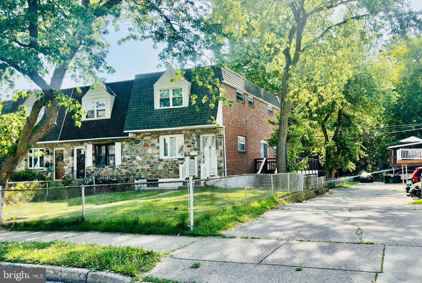 817 Windsor Circle