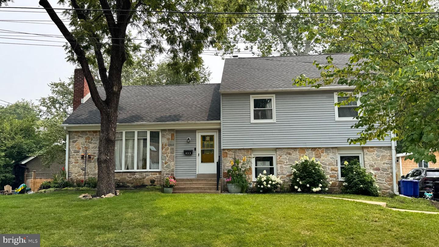 411 Drexel Place