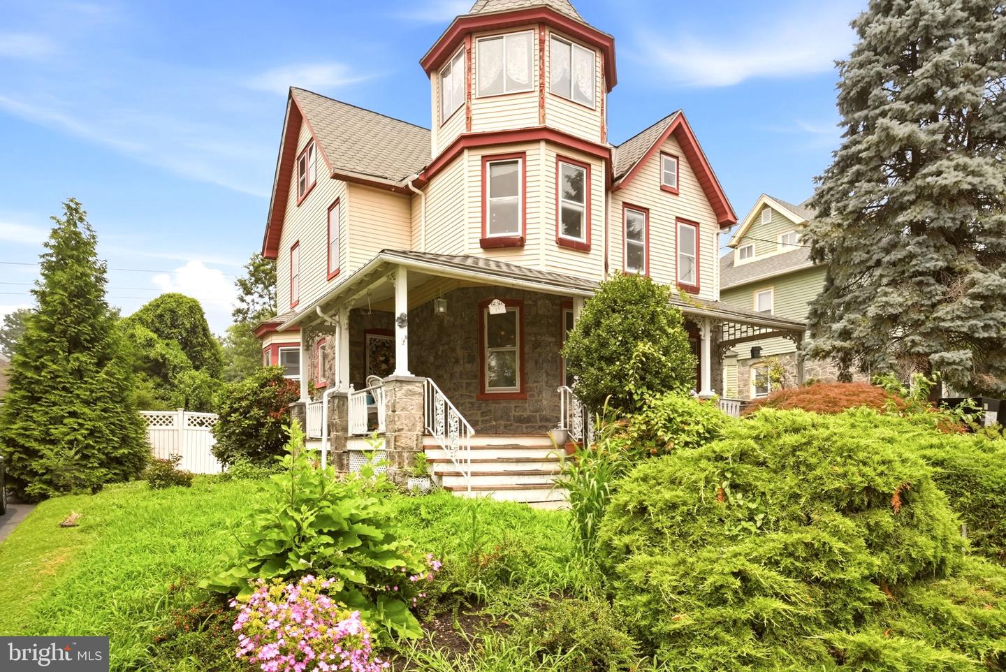 19 W Hinckley Avenue, Ridley Park