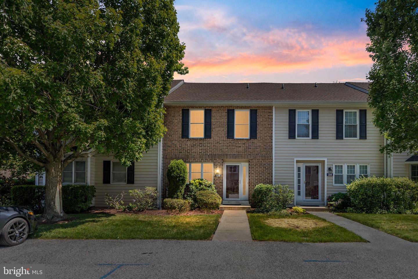 1206 N Glen Drive #1206