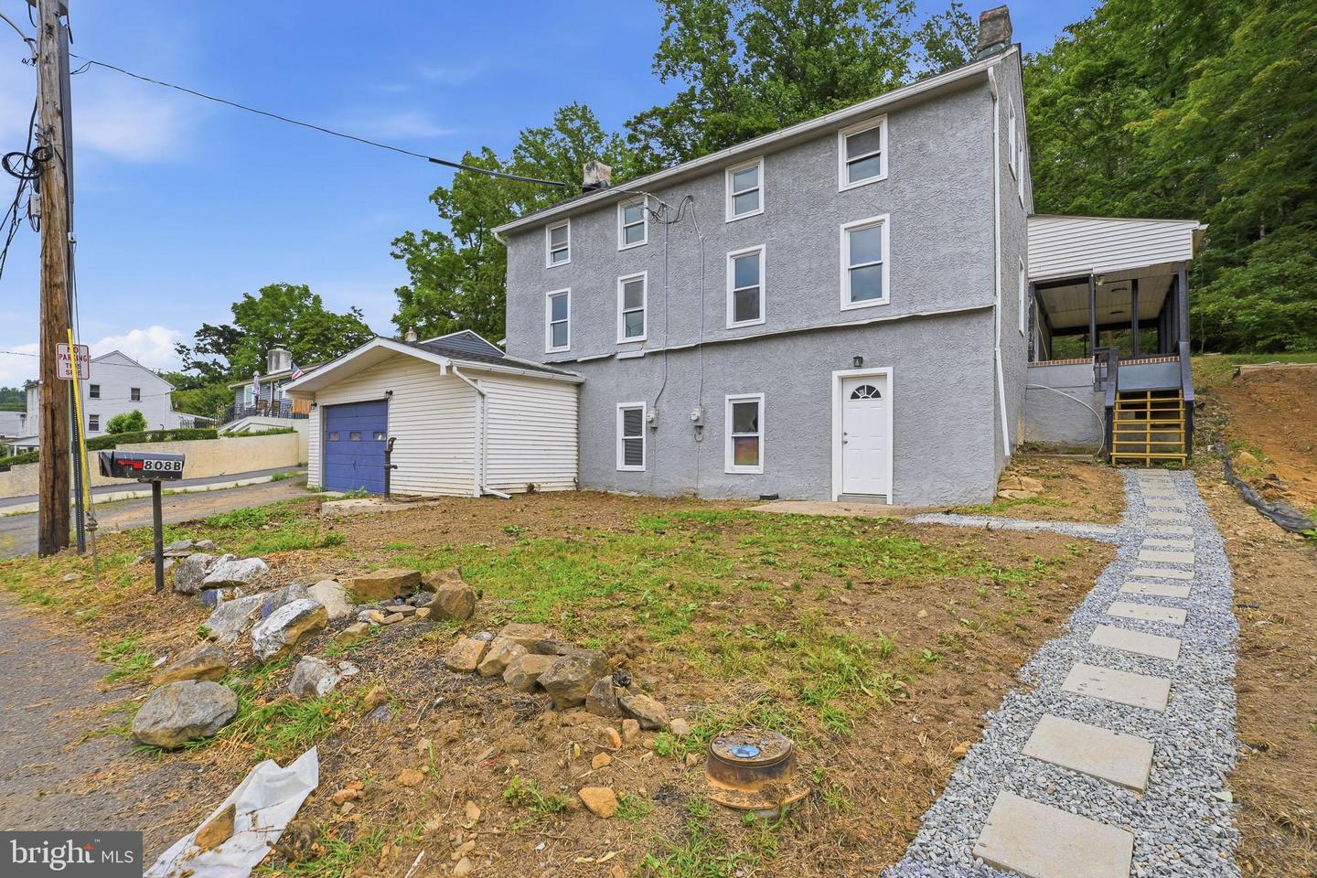 808 Maple Lane