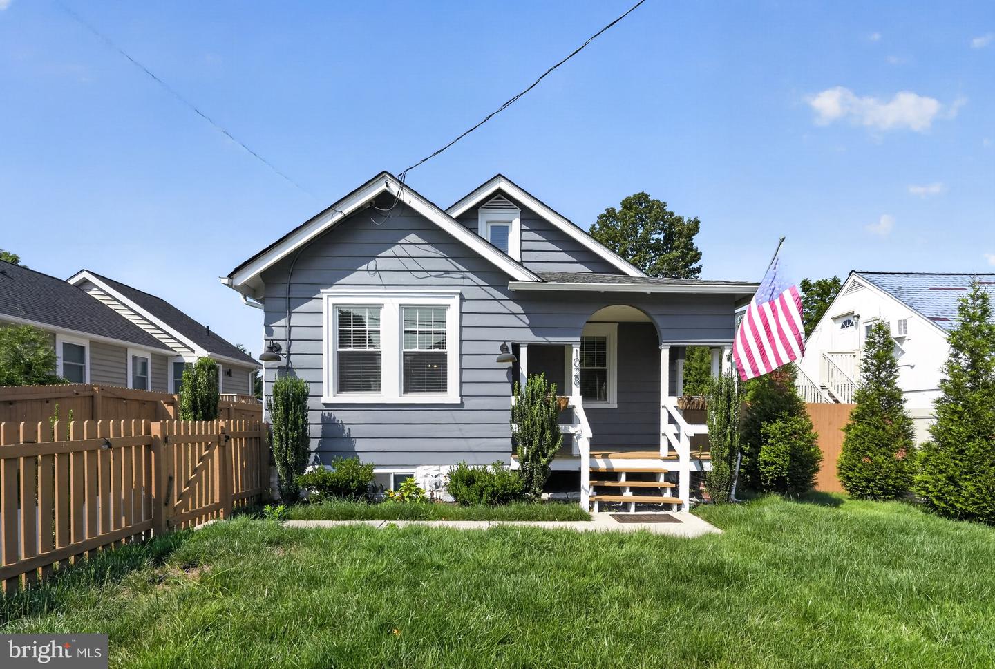 1028 N Providence Road