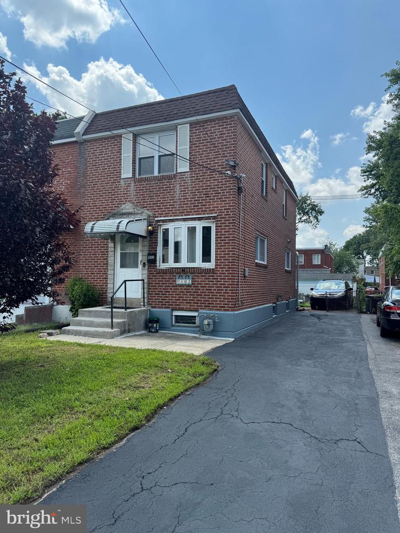 102 Lincoln Avenue