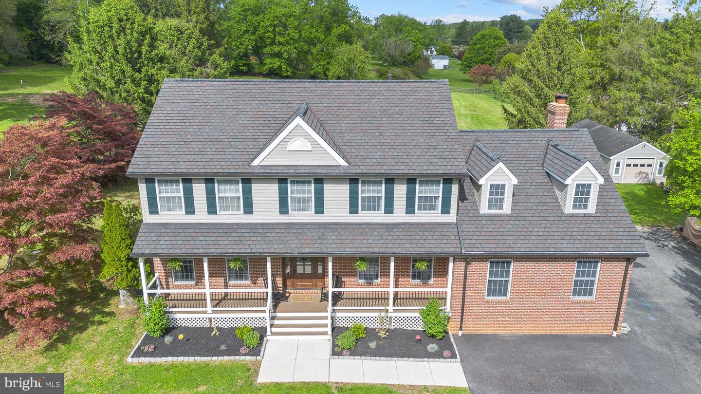 1085 Forest Lane