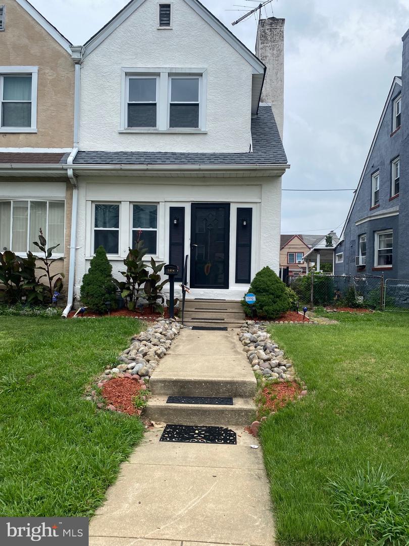 209 N Wycombe Avenue