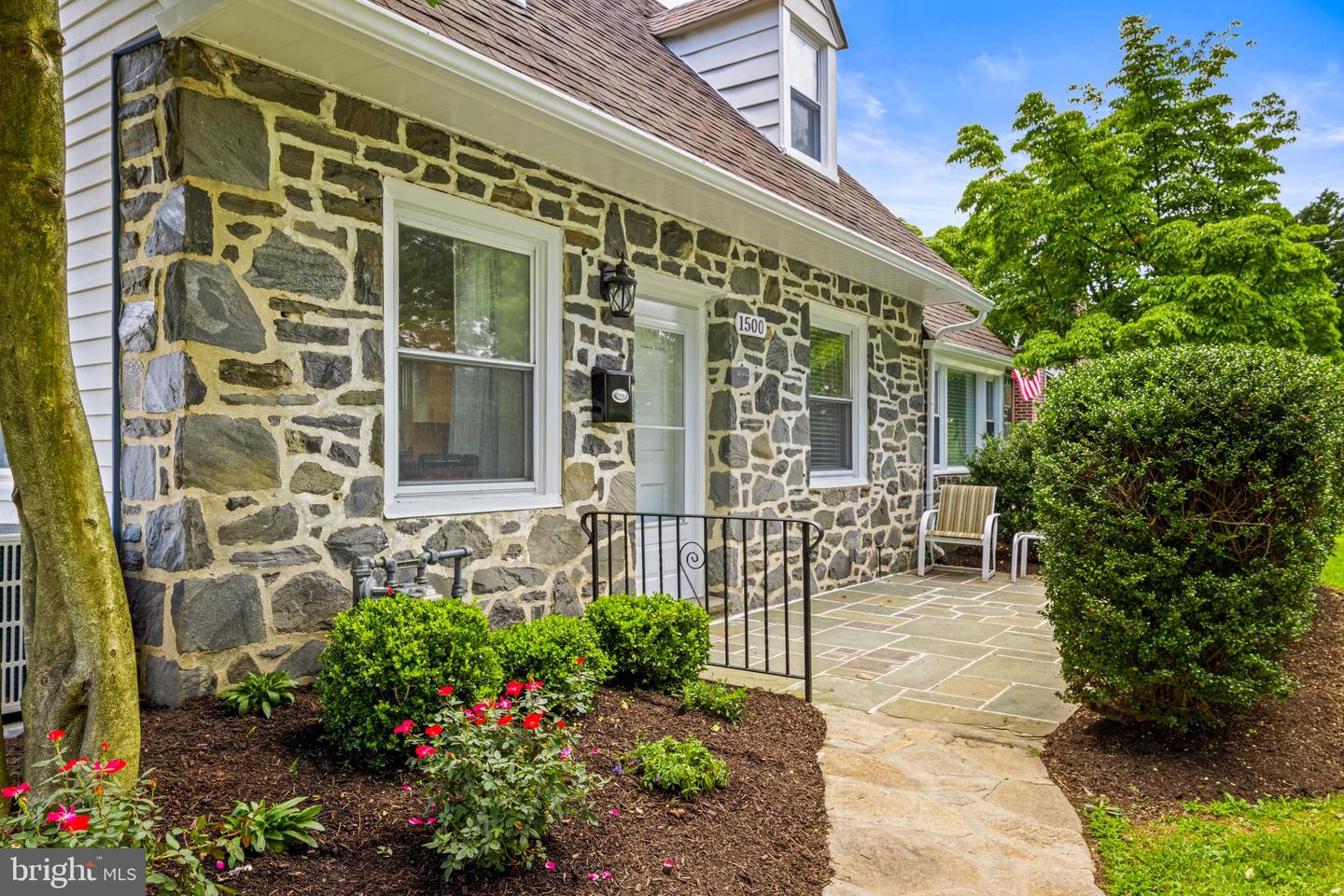 1500 W Chester Pike