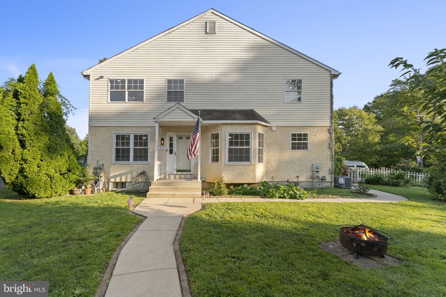 111 E Winona Avenue