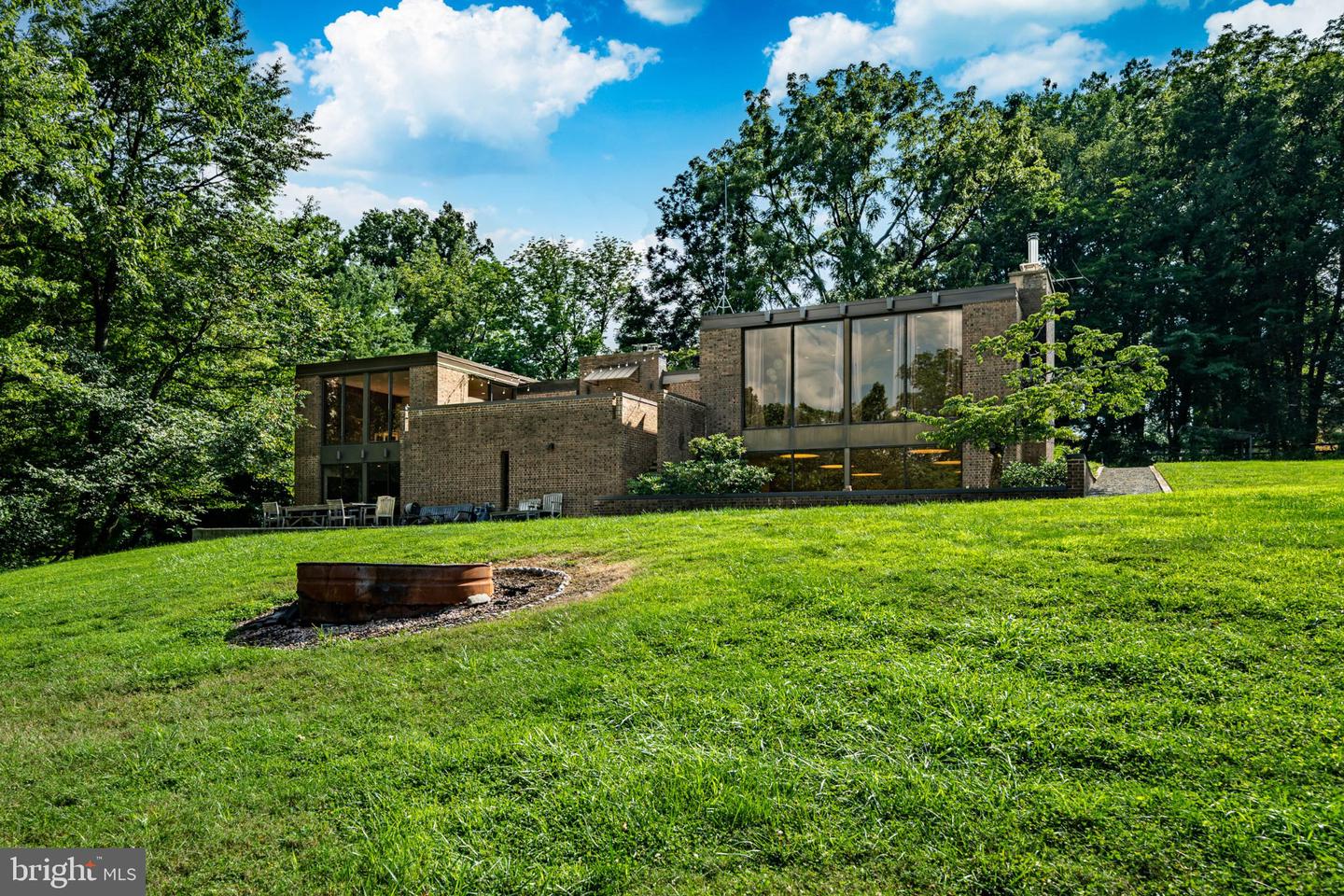 857 Briarwood Road