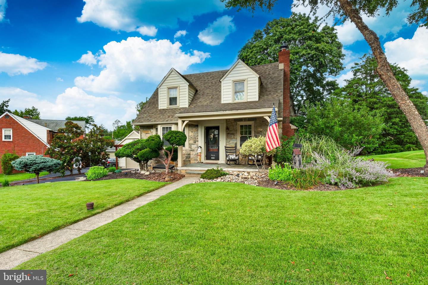 966 Edgewood Drive