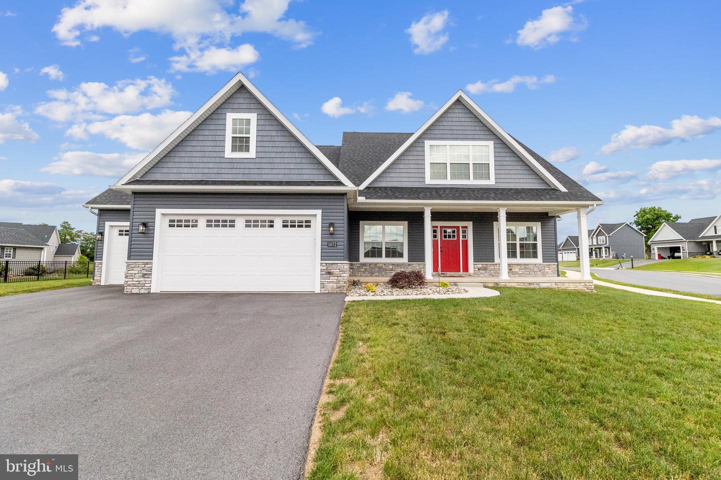 1072 Divinity Drive, Greencastle