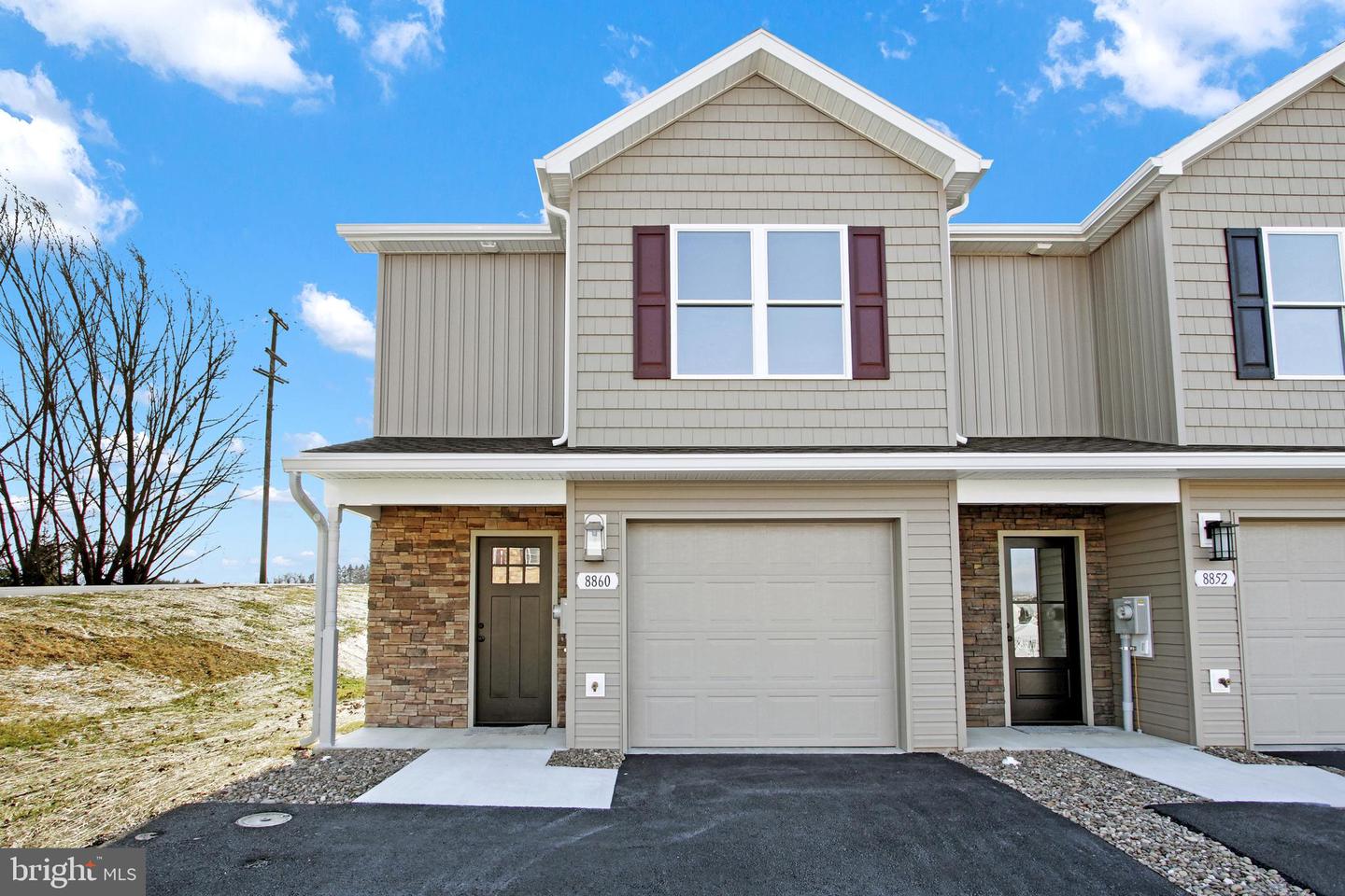 8860 Hillside Way, Waynesboro