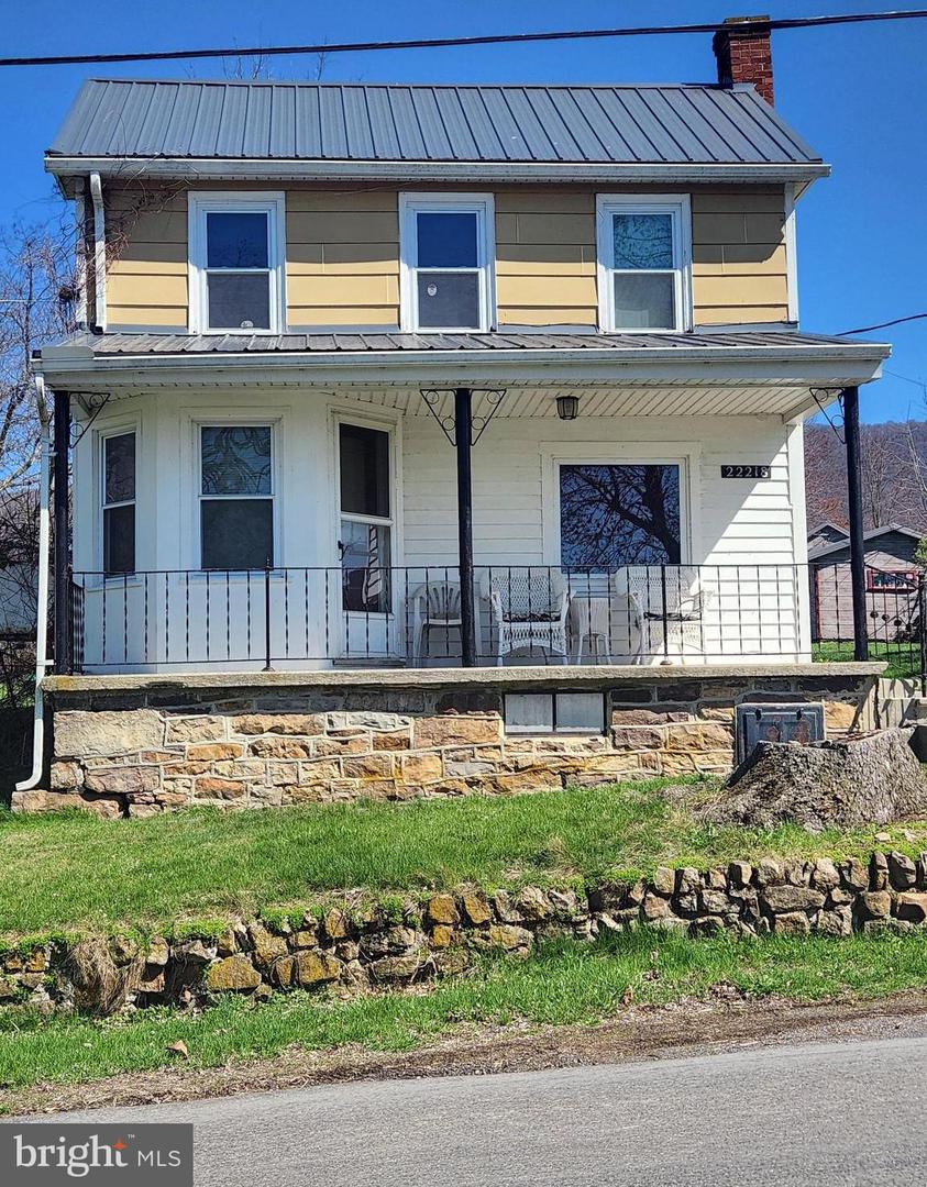 22218 Main Street, Doylesburg