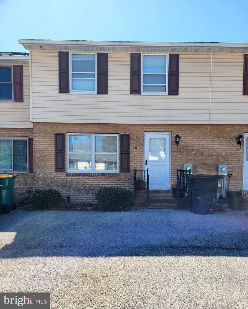 16 W Ninth Street Street, Waynesboro