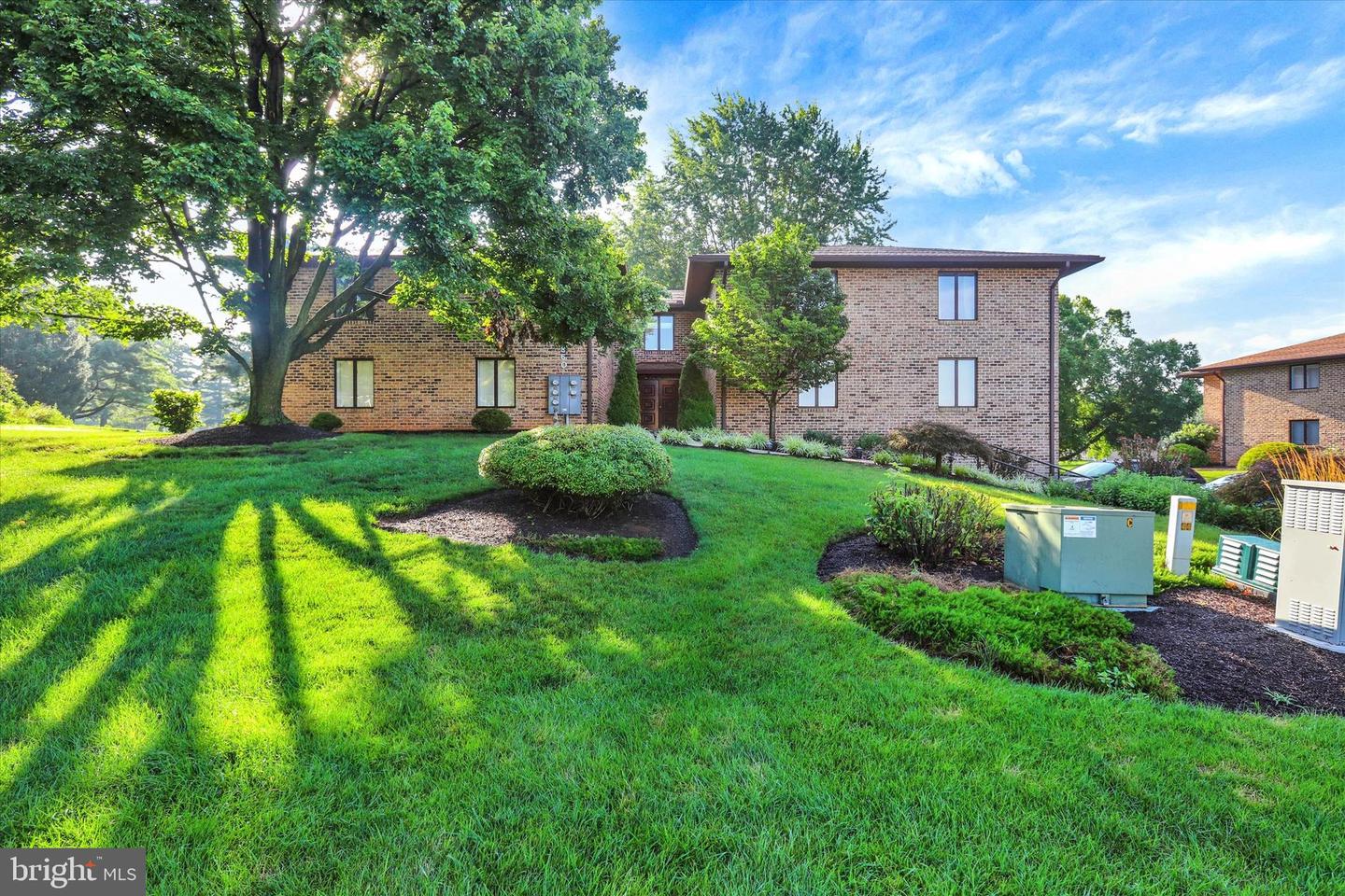 5860 Fairway Drive W #4, Fayetteville