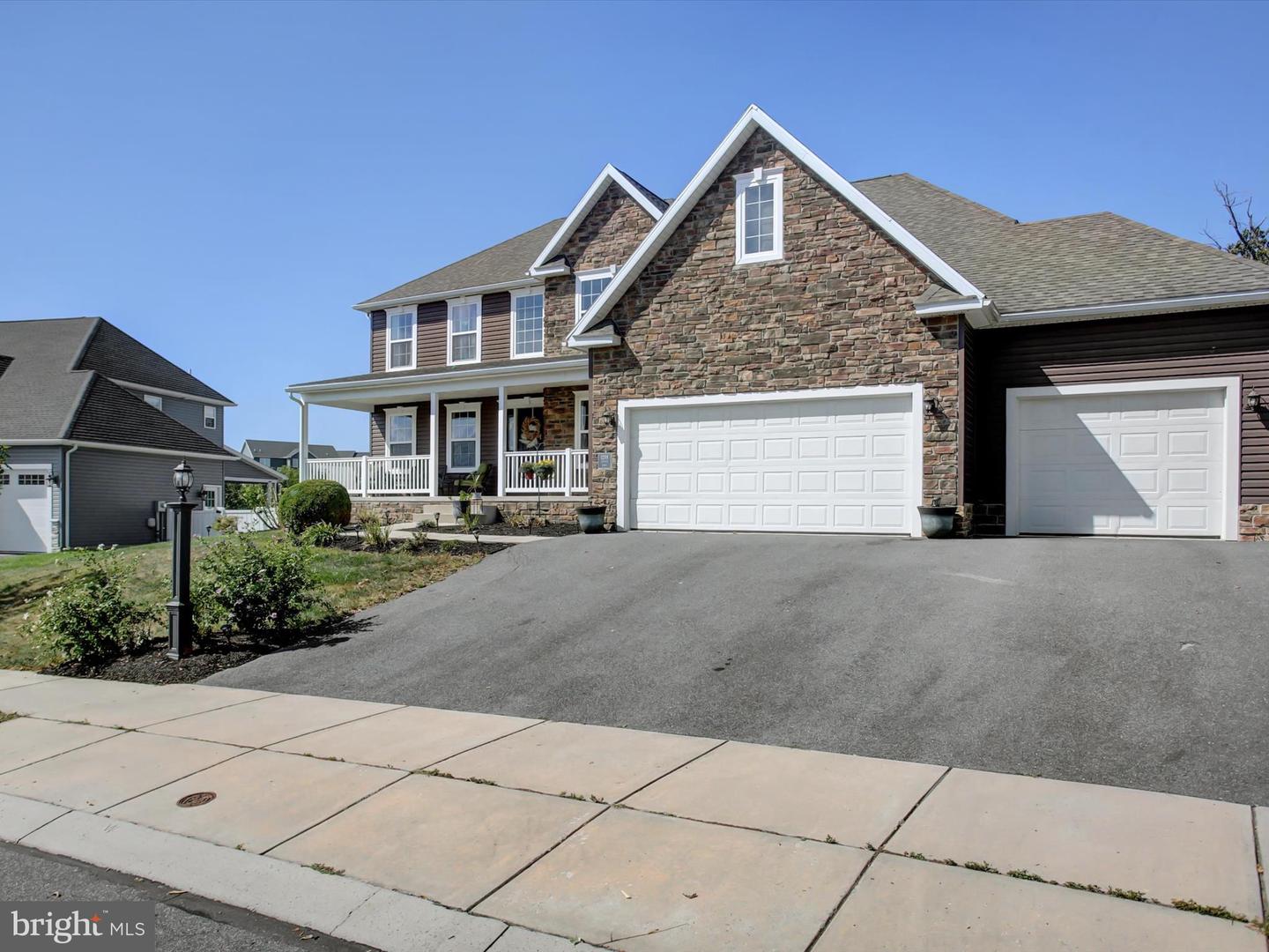 1299 Divinity Drive, Greencastle