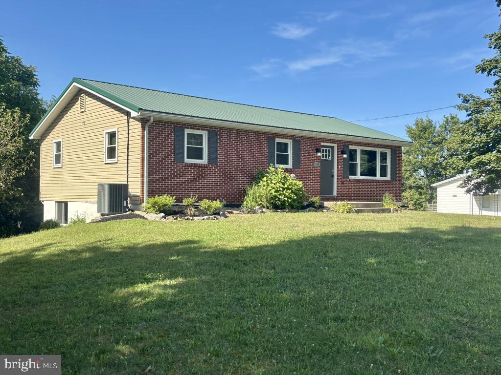 1510 Lake Shore Drive, Chambersburg