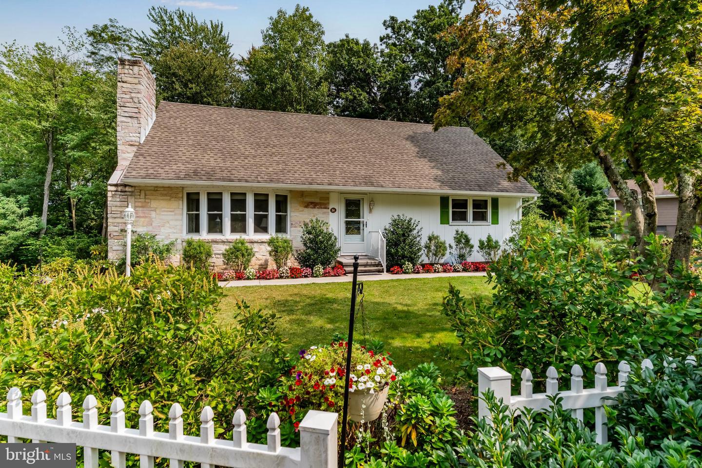 31 Pine Way, Fayetteville