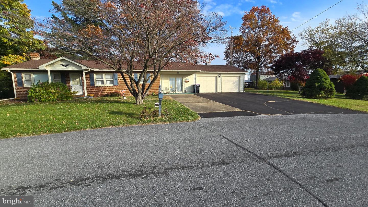 292 Cherry Lane Drive, Chambersburg